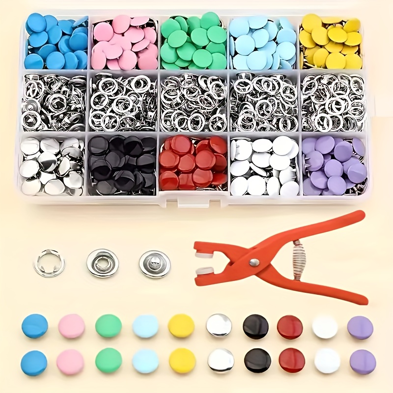 Snap Fastener Set - ชุดเครื่องมือติดกระดุมโลหะหลากสี 100 ชิ้น พร้อมที่กดกระดุมแบบหนีบ สำหรับติดเสื้อผ้าและกระเป๋า